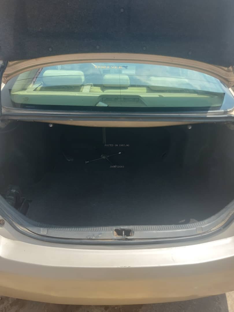 2008 Toyota Camry image 3