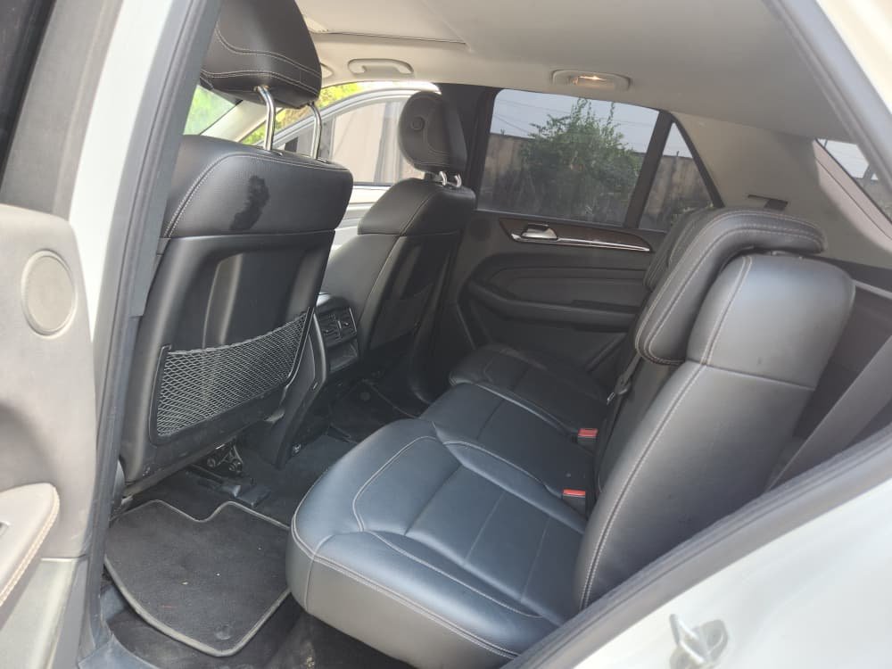 2015 Mercedes-Benz ML350 (Premium Edition) image 11