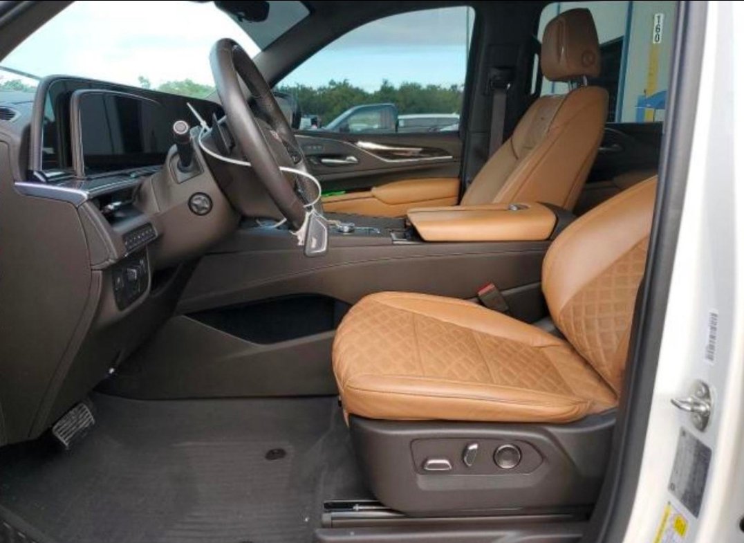 2021  Cadillac Escalade image 7