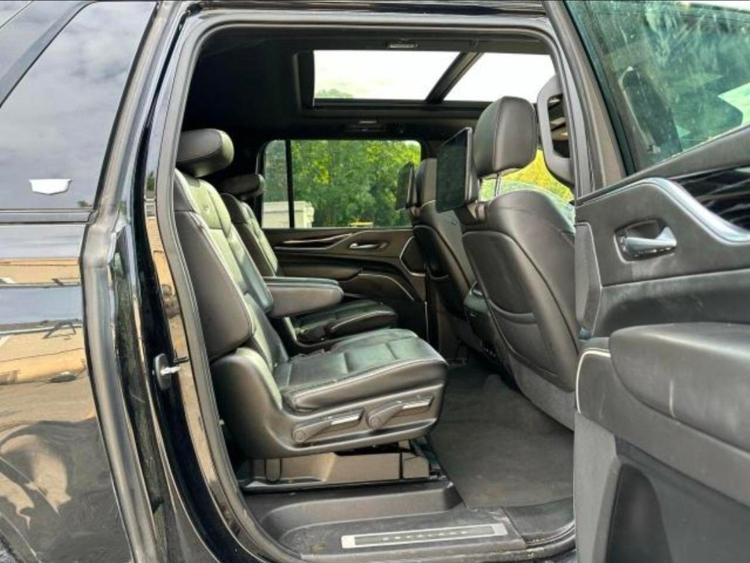 2021 Cadillac Escalade image 9