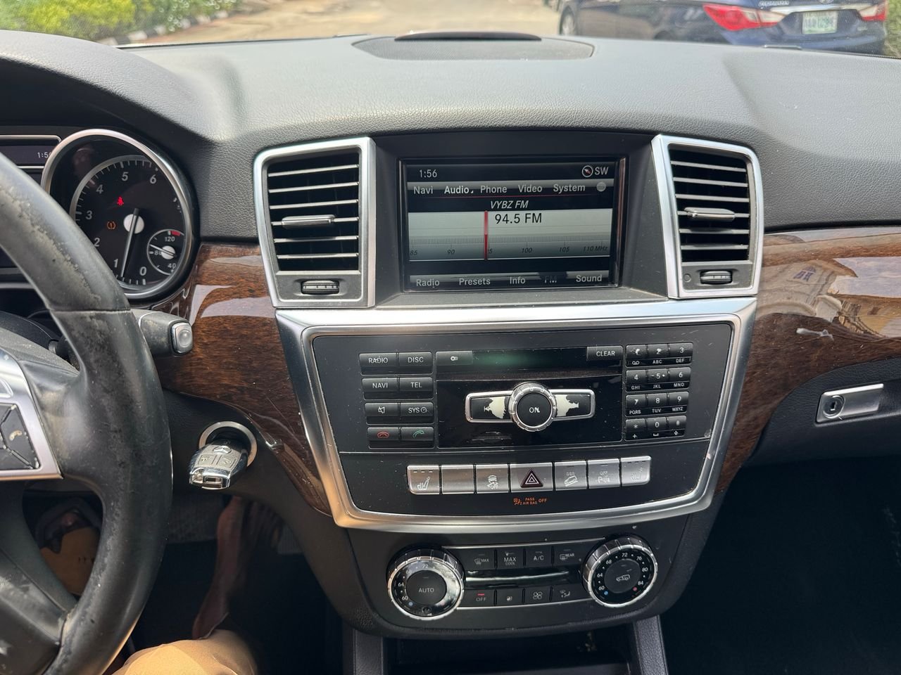 2014 ML350 Full Option image 6