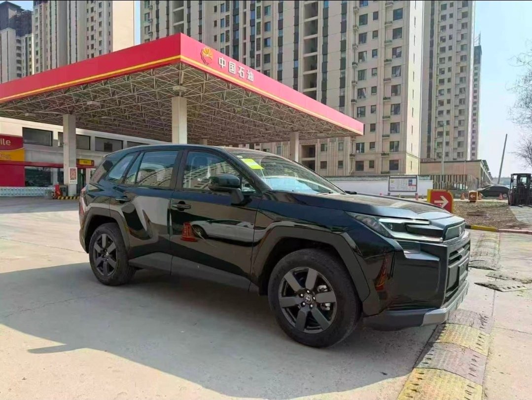 2026 Toyota Rav4 (Pre-Order) image 4