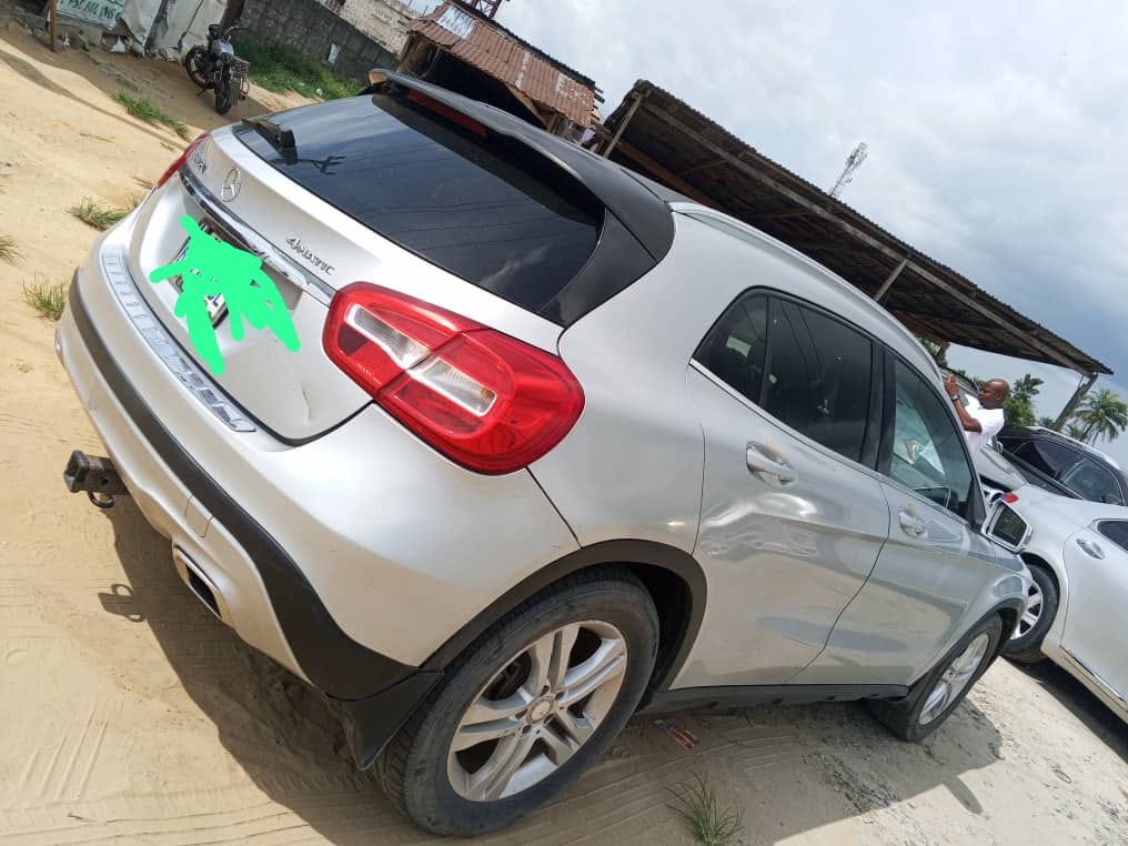 2015 Mercedes-Benz GLA 250